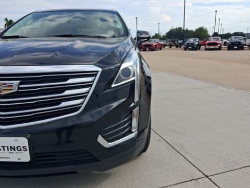 Used 2017 Cadillac XT5 Luxury FWD image 9
