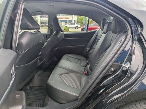 Used 2023 Toyota Camry SE FWD image 12