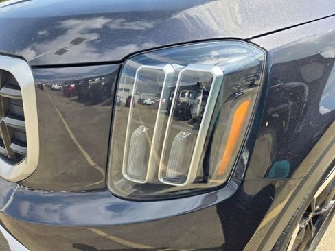 Used 2025 Kia Telluride S image 9