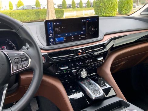 Certified 2025 Acura MDX w/Technology Package image 7