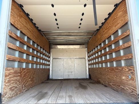 Used 2020 Chevrolet Express 3500 w/ Driver Convenience Package image 10