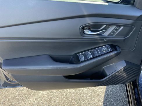 Used 2025 Honda Accord Touring image 14