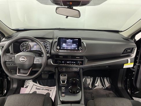 Used 2026 Nissan Rogue SV FWD image 32