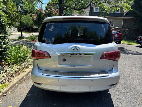 Used 2014 INFINITI QX80 4WD w/ Theater Package image 9