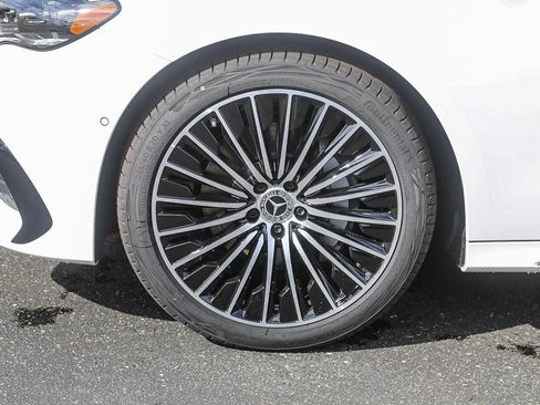 New 2024 Mercedes-Benz E 350 4MATIC Sedan image 7