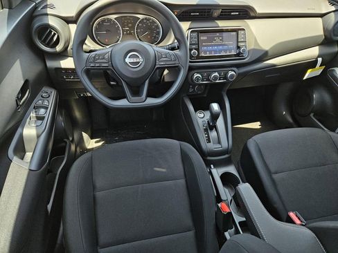 New 2025 Nissan Kicks Play S image 14