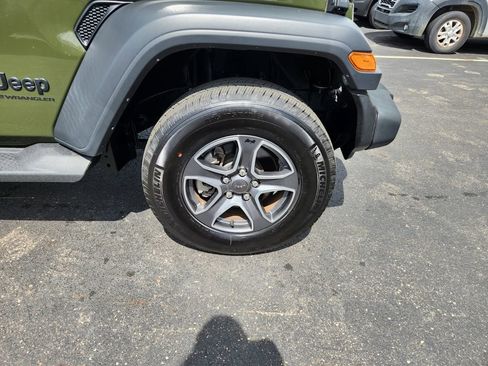 Used 2023 Jeep Wrangler Sport S image 10