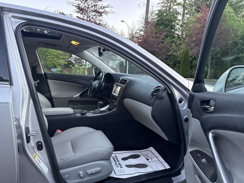 Used 2008 Lexus IS 250 AWD w/ Preferred Accessory Pkg image 14