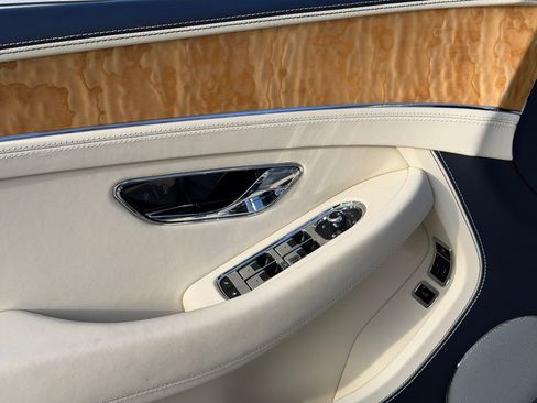 Used 2023 Bentley Continental GT Mulliner image 16