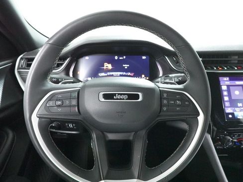Used 2023 Jeep Grand Cherokee L Laredo AWD/4WD image 11