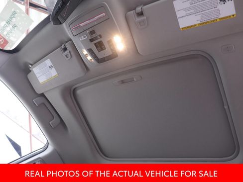 Certified 2023 Toyota Sienna Limited AWD/4WD image 15