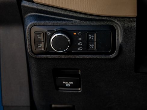 Used 2024 Ford Bronco Wildtrak image 21