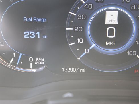 Used 2019 Cadillac Escalade Premium Luxury image 21