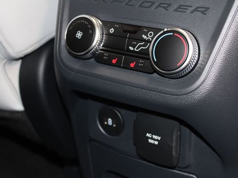 New 2026 Ford Explorer Platinum w/ LUX Leather Package image 35