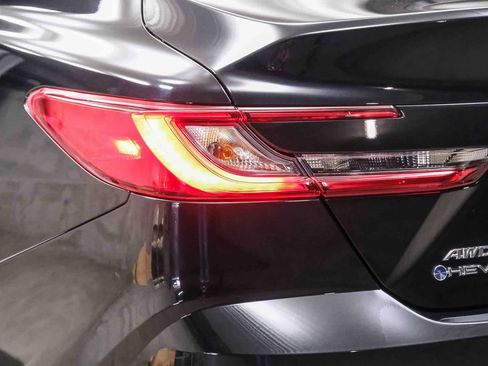 Used 2025 Toyota Camry LE w/ Convenience Package image 7