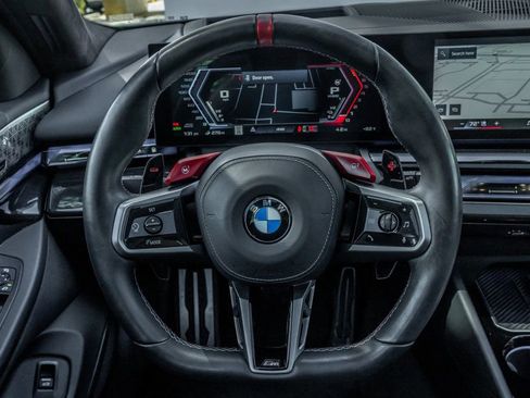 Used 2025 BMW M5 Touring image 16