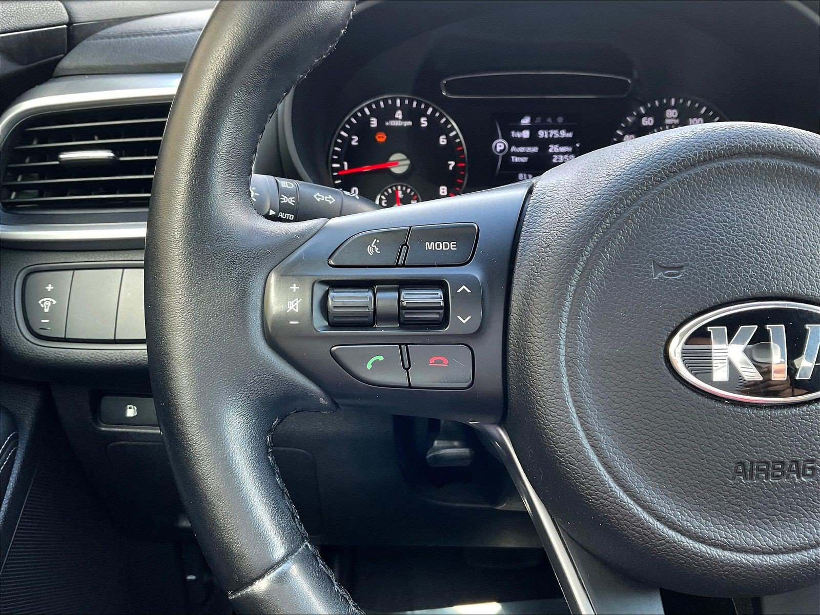 Used 2016 Kia Sorento FWD w/ LX Convenience Package image 11