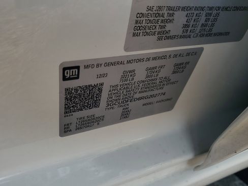 Used 2024 Chevrolet Silverado 1500 LT Trail Boss w/ Convenience Package II image 30