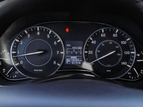 Used 2019 Nissan Armada Platinum w/ Interior Lighting Package image 44