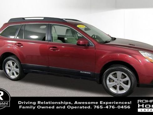 Used 2014 Subaru Outback 3.6R Limited image 2