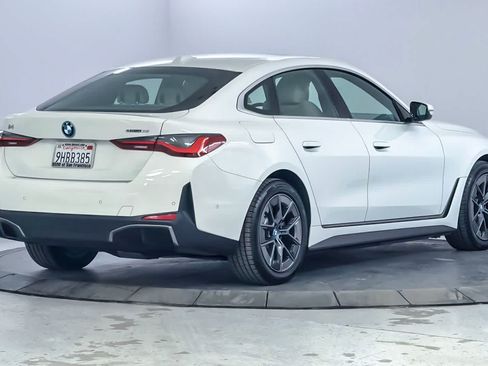 Used 2023 BMW i4 eDrive35 RWD image 2