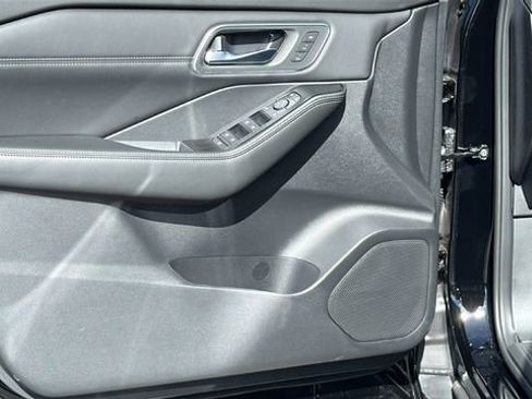 New 2026 Nissan Rogue Platinum AWD/4WD image 23