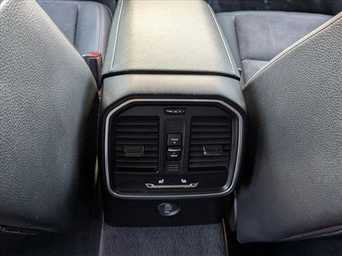 Used 2018 Porsche Macan Sport Edition AWD/4WD image 19