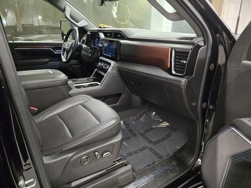 Used 2024 GMC Sierra 2500 Denali w/ Denali Reserve Package image 42