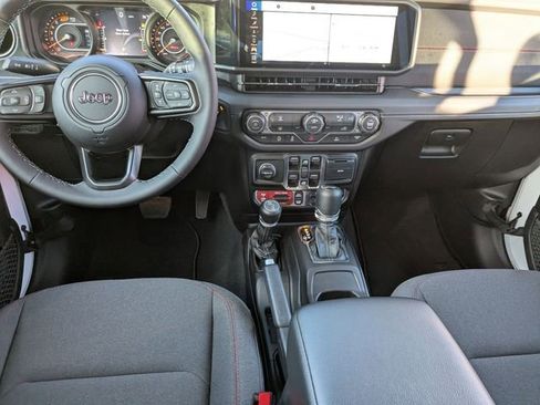 New 2026 Jeep Wrangler Unlimited Rubicon w/ Technology Group image 22