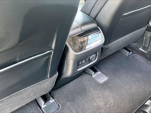 Used 2023 INFINITI QX60 Luxe w/ Performance Audio Package FWD image 10