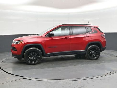 New 2026 Jeep Compass Latitude image 7