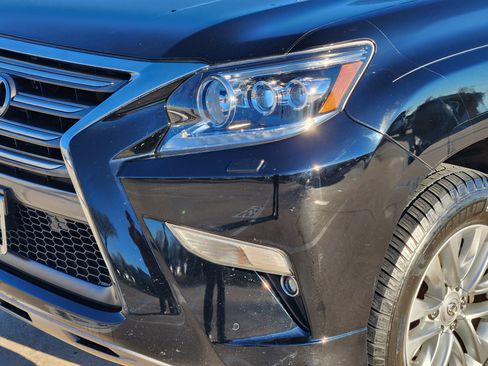 Used 2018 Lexus GX 460 image 6