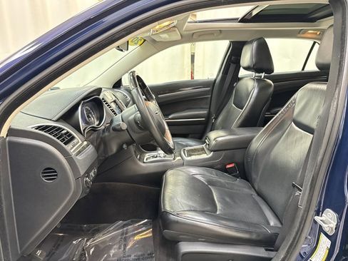 Used 2017 Chrysler 300 C w/ Safetytec Plus Group image 12