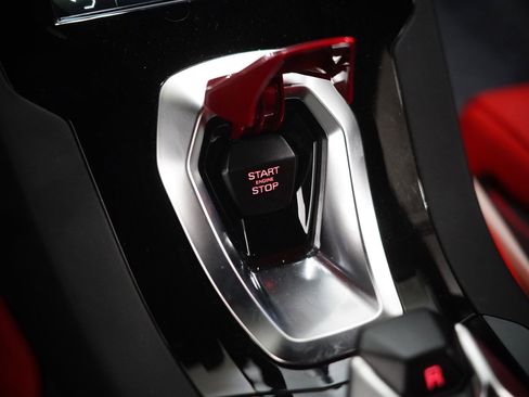 Used 2024 Lamborghini Huracan EVO image 28