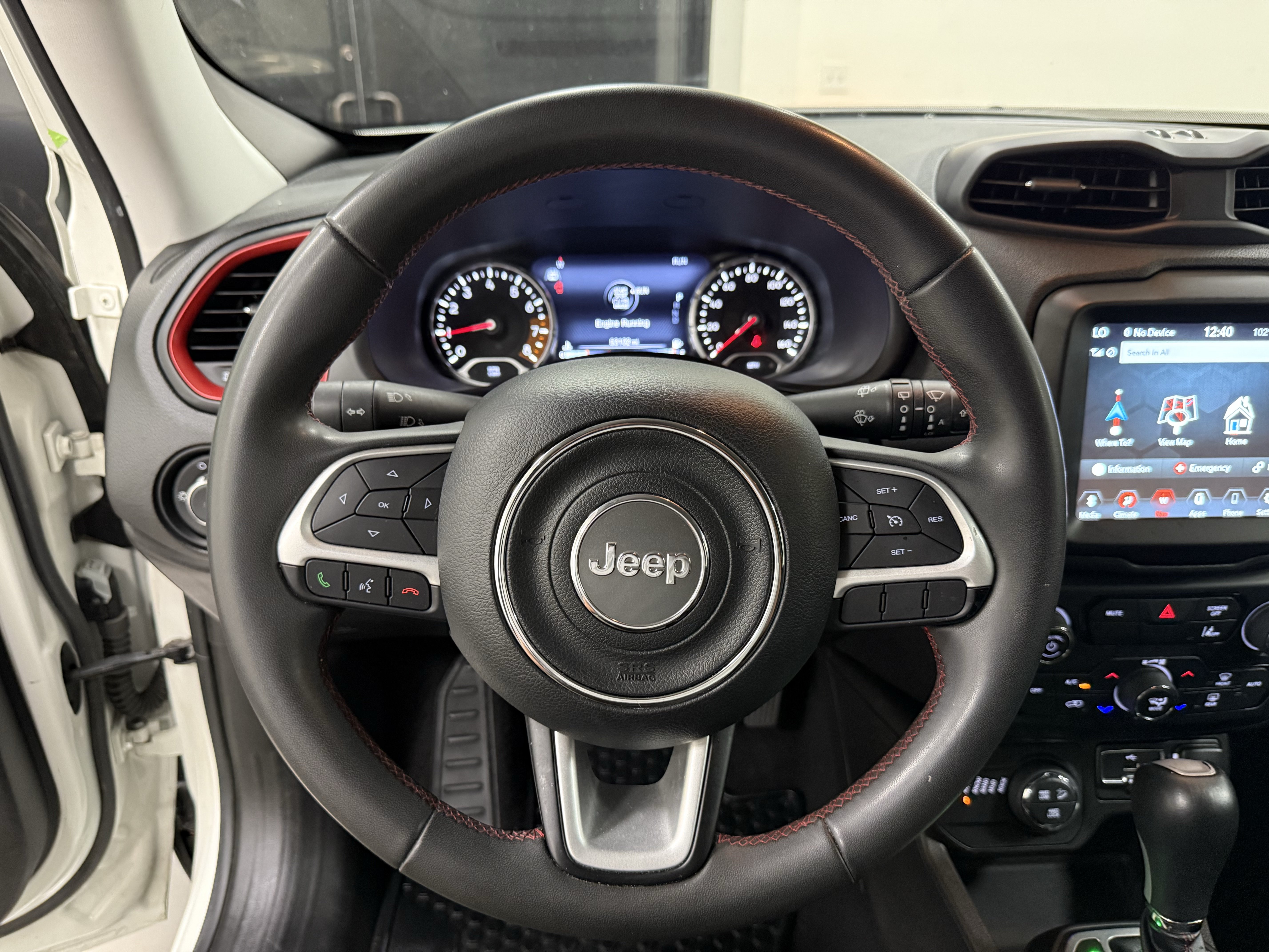 Used 2023 Jeep Renegade Trailhawk AWD/4WD image 17