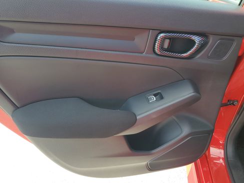 Used 2023 Honda Civic Sport image 26