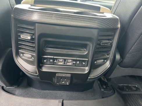 Used 2019 RAM 1500 Limited AWD/4WD image 8