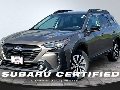 Used 2024 Subaru Outback Premium AWD/4WD image 1