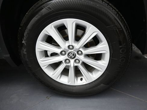 Used 2025 Toyota Grand Highlander AWD image 48