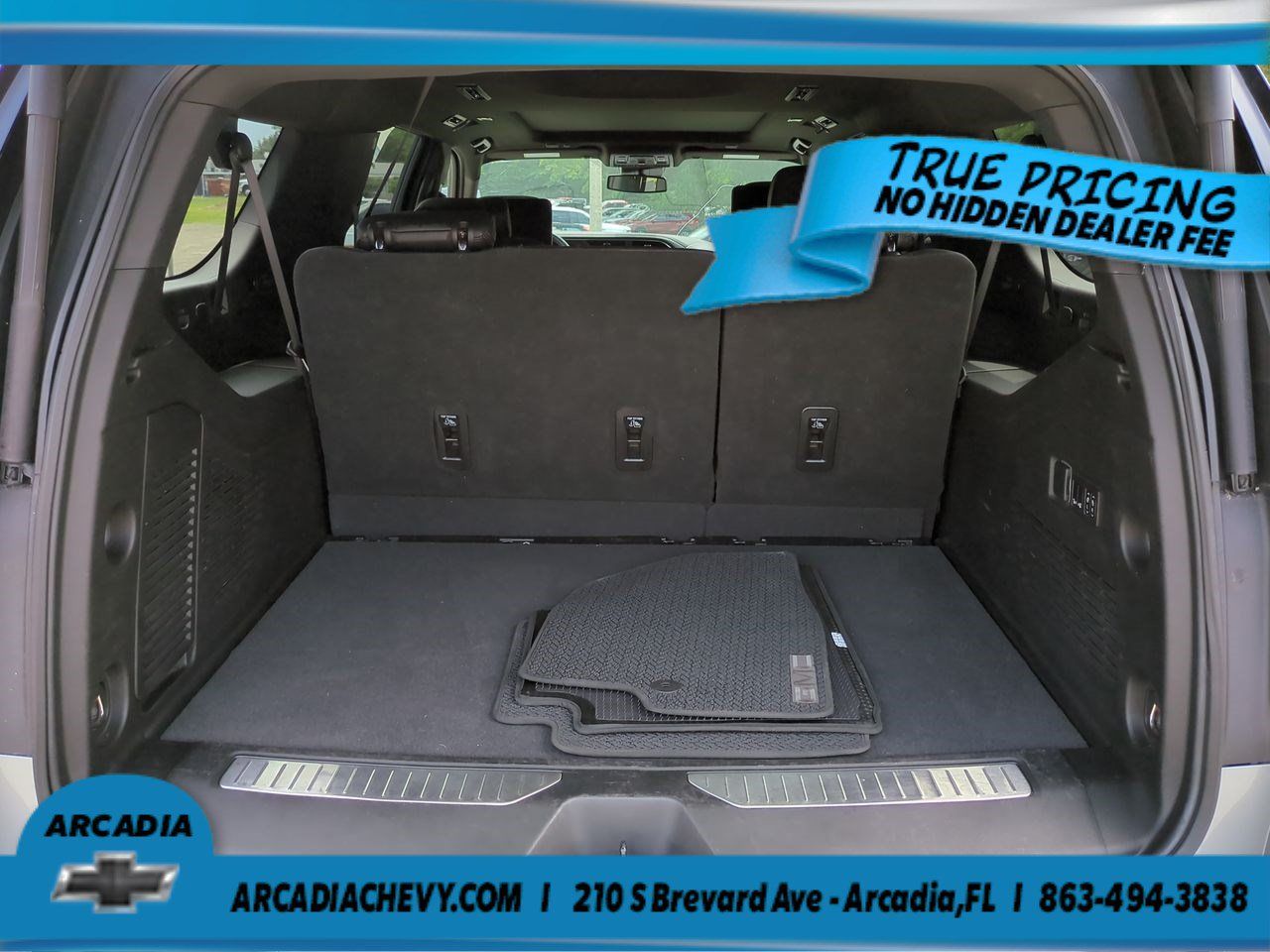 Used 2023 GMC Yukon XL Denali AWD/4WD image 13