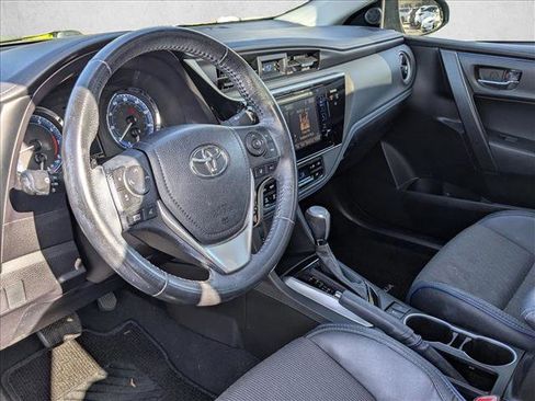 Used 2017 Toyota Corolla SE image 10