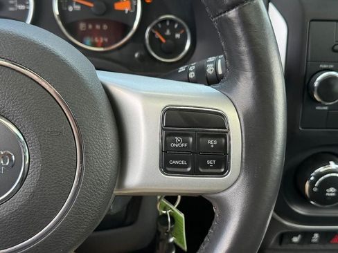 Used 2017 Jeep Compass High Altitude FWD image 20