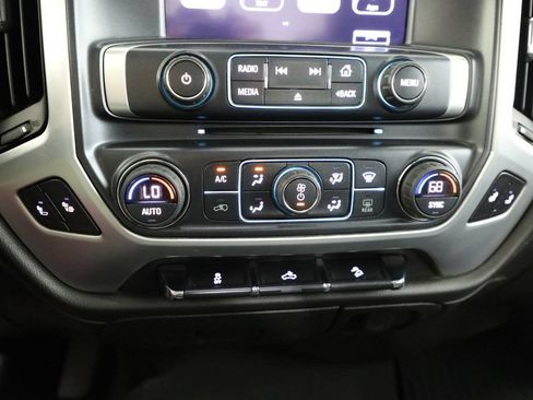 Certified 2019 GMC Sierra 1500 SLE w/ SLE Value Package AWD/4WD image 7