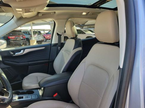 Used 2022 Ford Escape SEL w/ Technology Package image 11