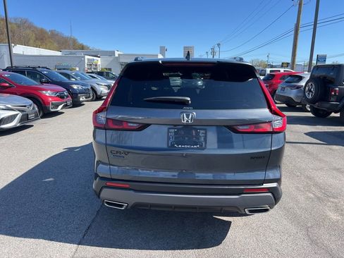 Used 2026 Honda CR-V Sport image 4