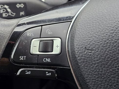 Used 2017 Volkswagen Jetta S w/ Jetta S Cold Weather Package image 14