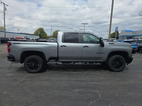 New 2026 Chevrolet Silverado 2500 LT w/ Trail Boss Package AWD/4WD image 9