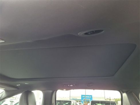 Certified 2019 Chrysler Pacifica Limited w/ Advanced Safetytec Group image 18