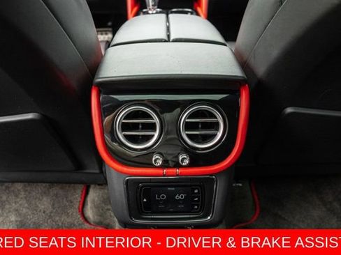Used 2020 Bentley Bentayga AWD/4WD image 52