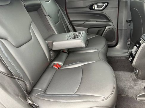 New 2026 Jeep Compass Limited AWD/4WD image 17